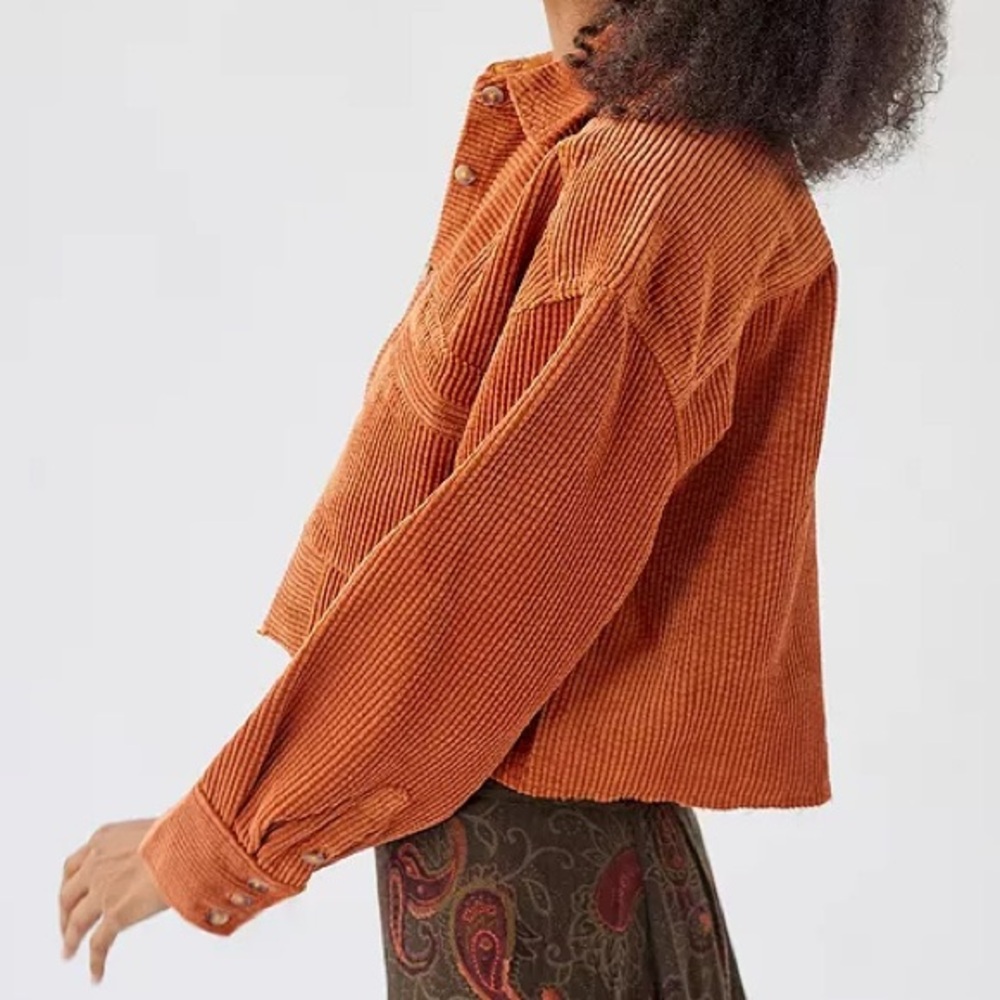 urban outfitters bdg rodney corduroy cropped button-down shirt - Picture 2 of 4